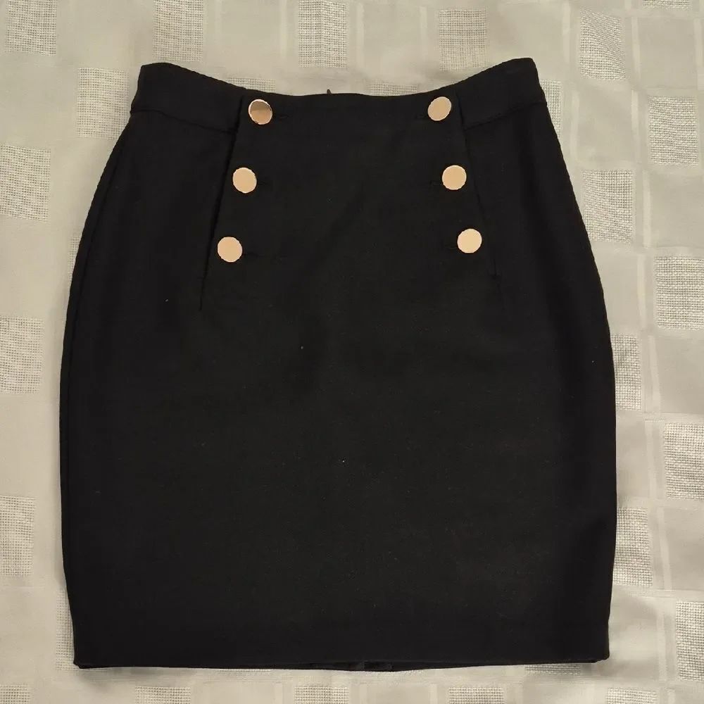 H&M Black Pencil Skirt with Gold Buttons